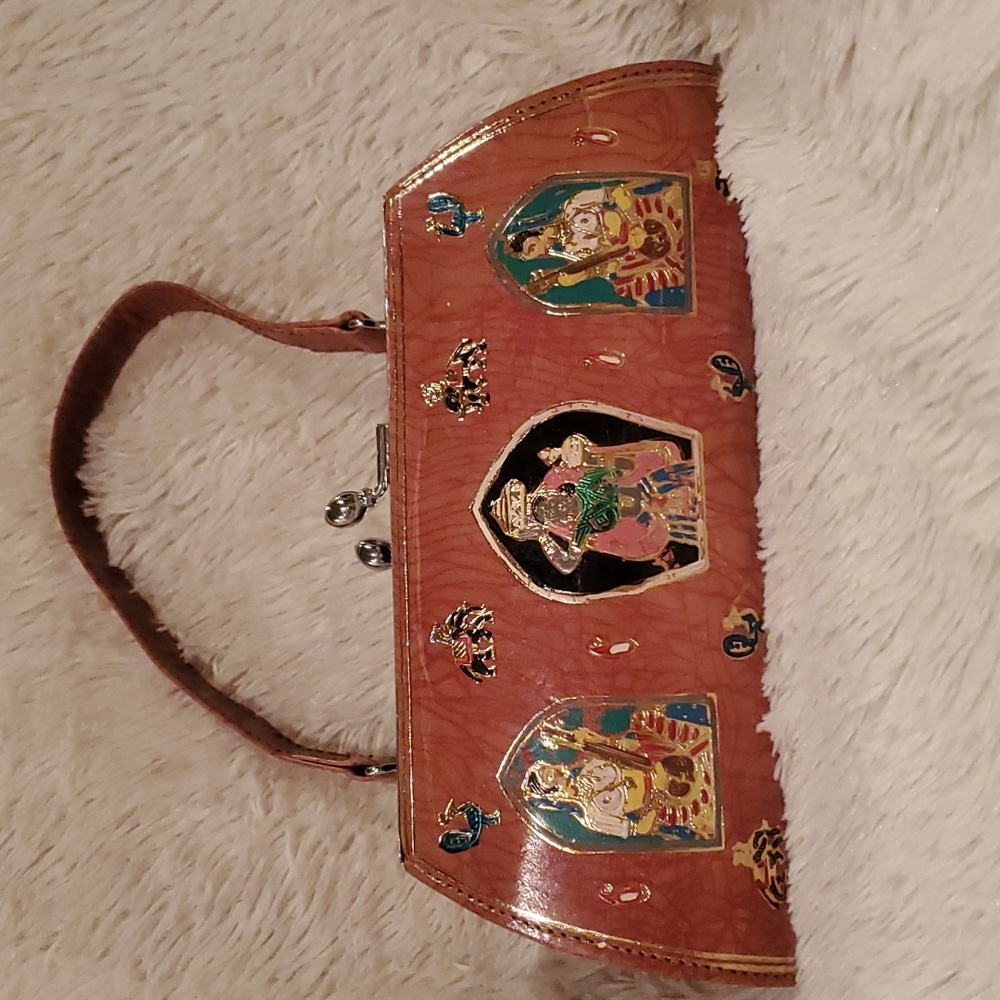 Vintage Femina Ornate Embossed Handbag 👜